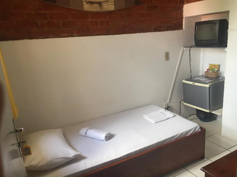 Iracema Hotel 2*